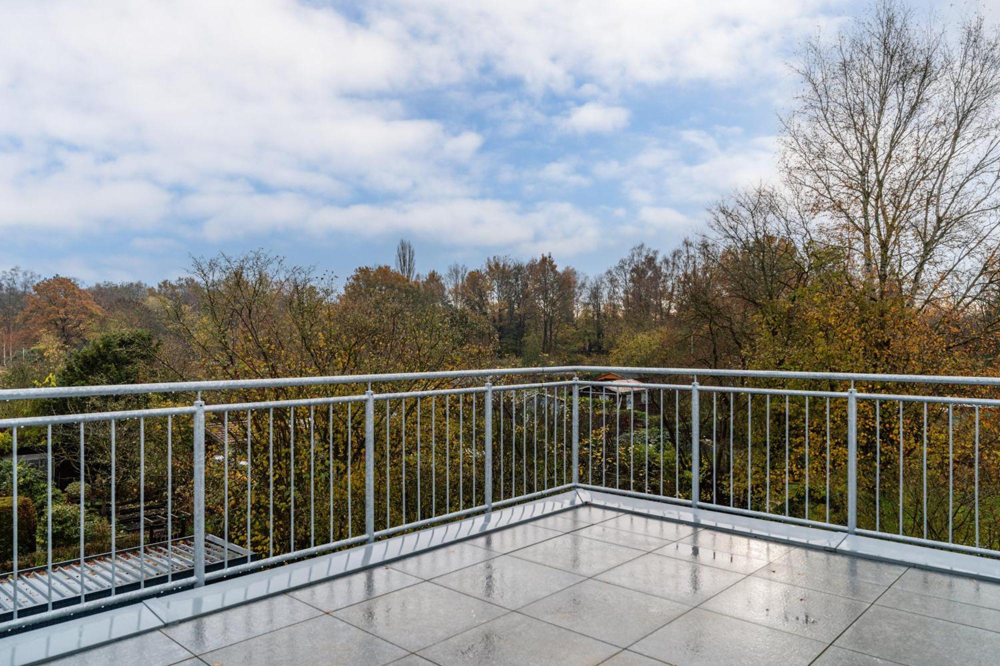 Penthouse Am Marschweg Apartamento Oldemburgo Exterior foto